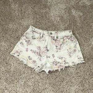 Women’s floral jean shorts